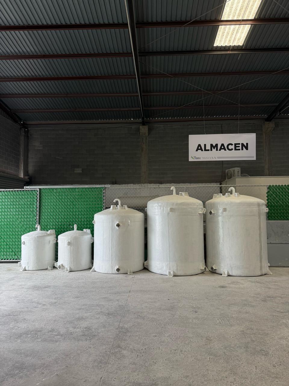 Almacenamiento de Agua: ¿Por Qué Elegir Tanques de Fibra de Vidrio?